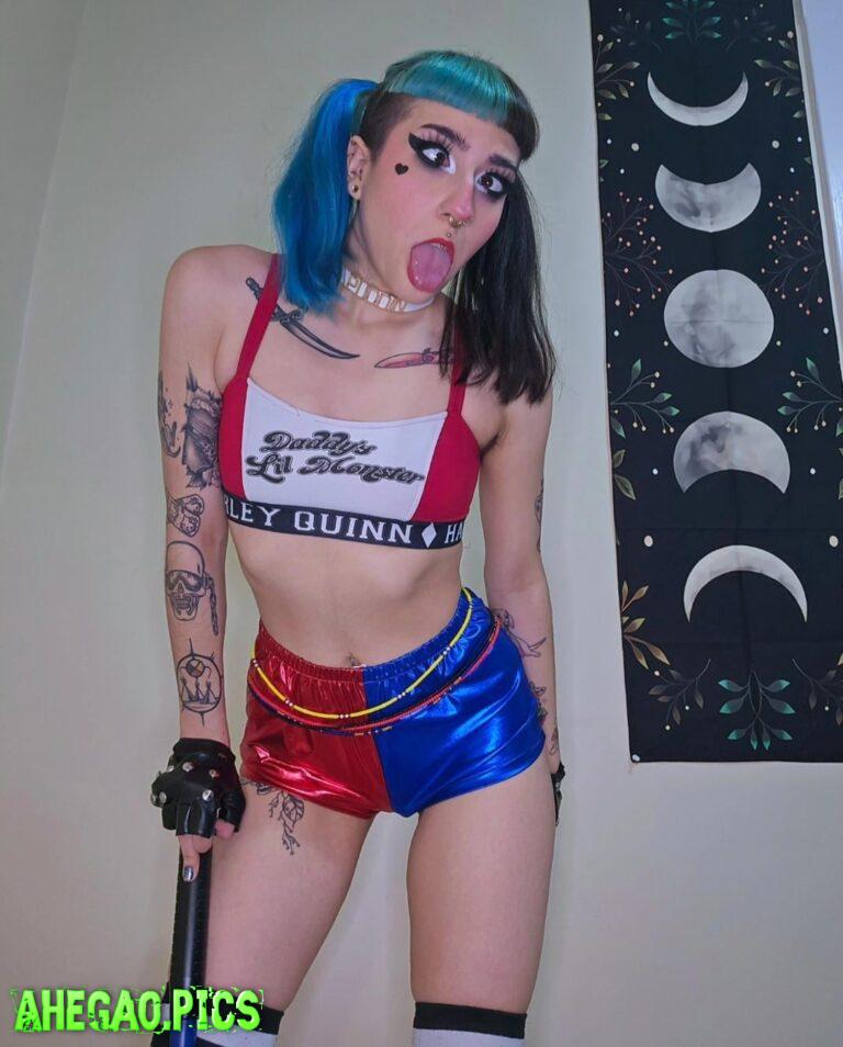 If Harley Quinn was a cute goth girl!