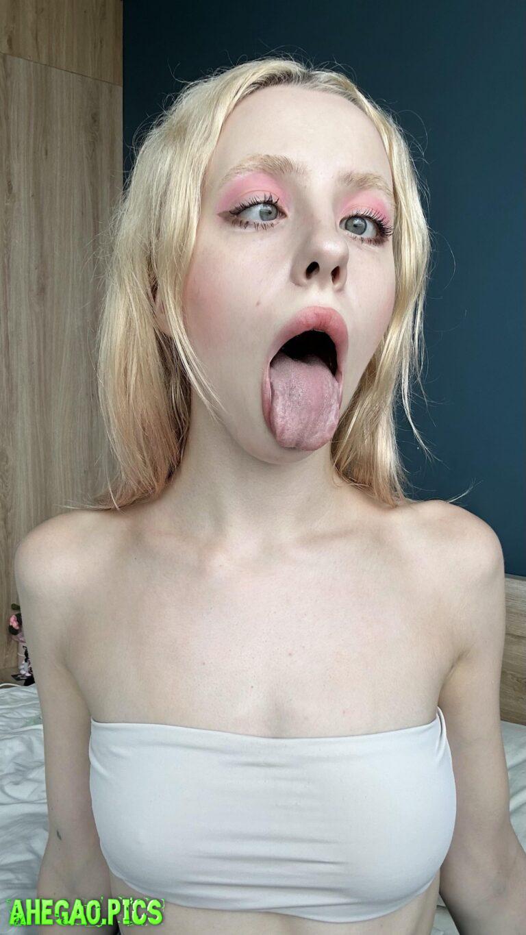 my tongue is waiting for your cum