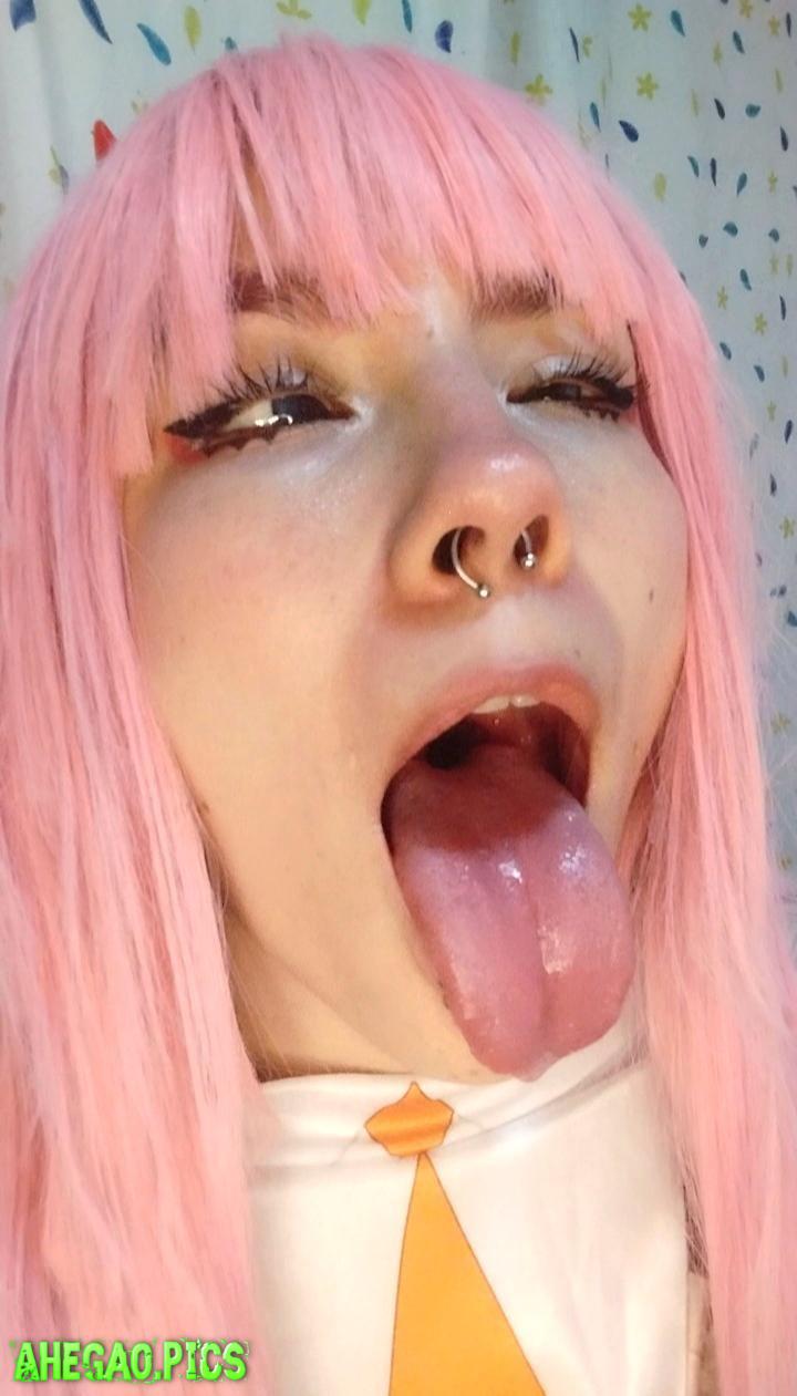 Hope you like my ahegao face darling