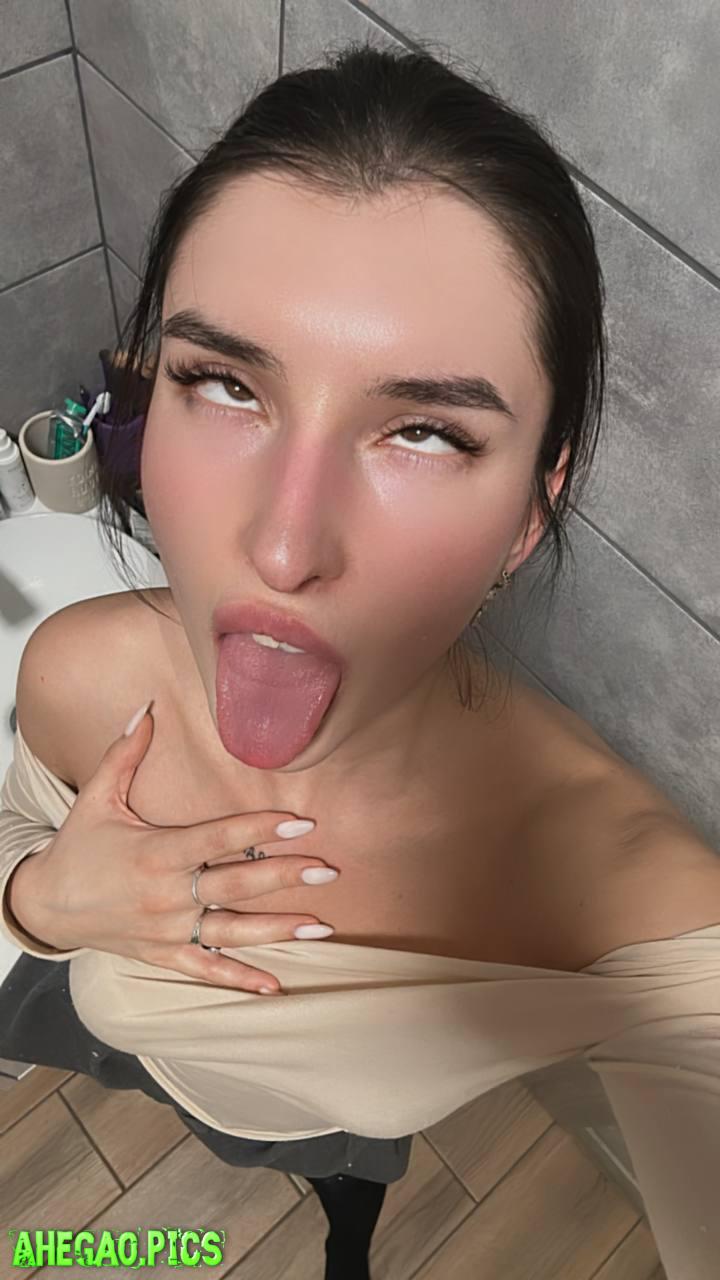 While drinking my cocktail...My stebro asked me for Ahegao so i went to the bathroom!