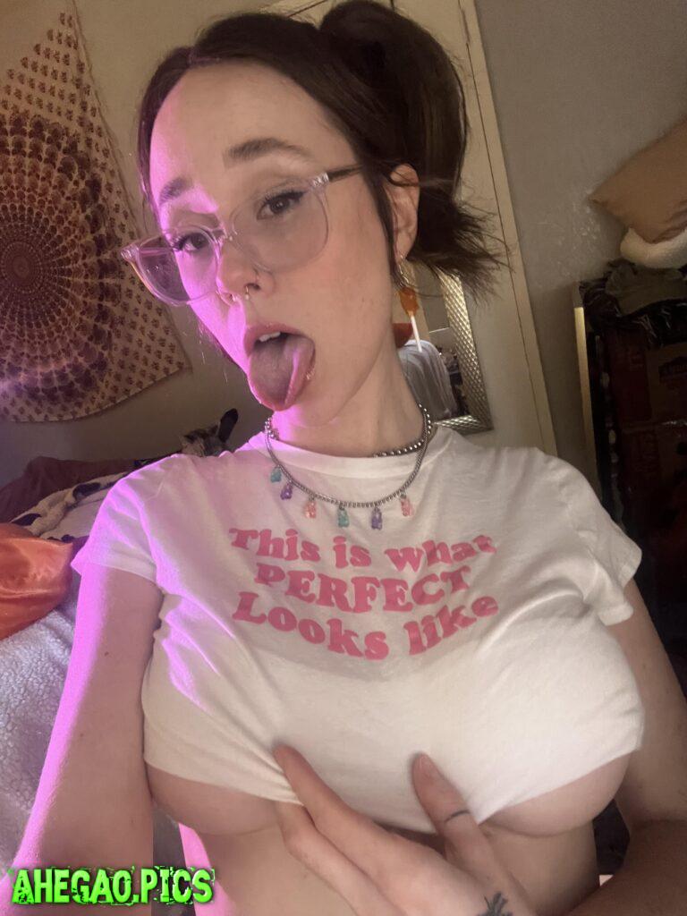 this is what perfect looks like🤭💦 perfect pink pussy, cum look💋😍