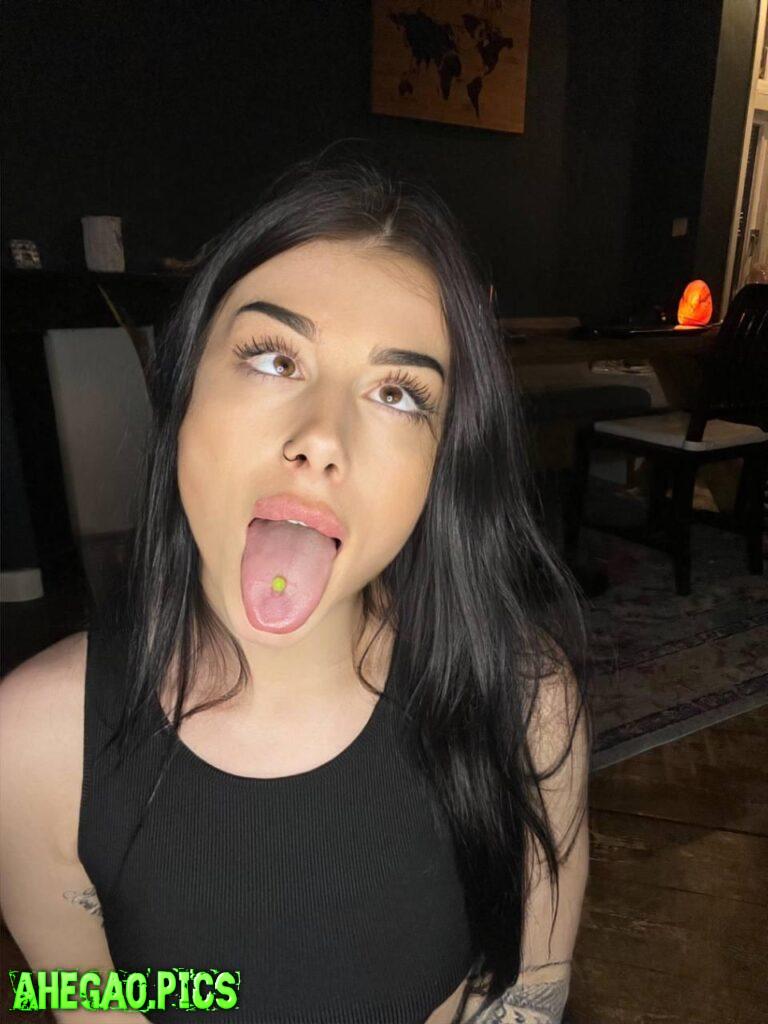 First time doing ahegao, how am i doing