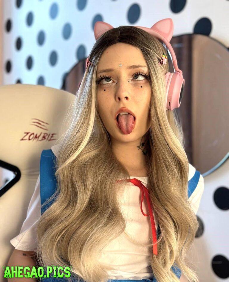 Friday's ahegao for you