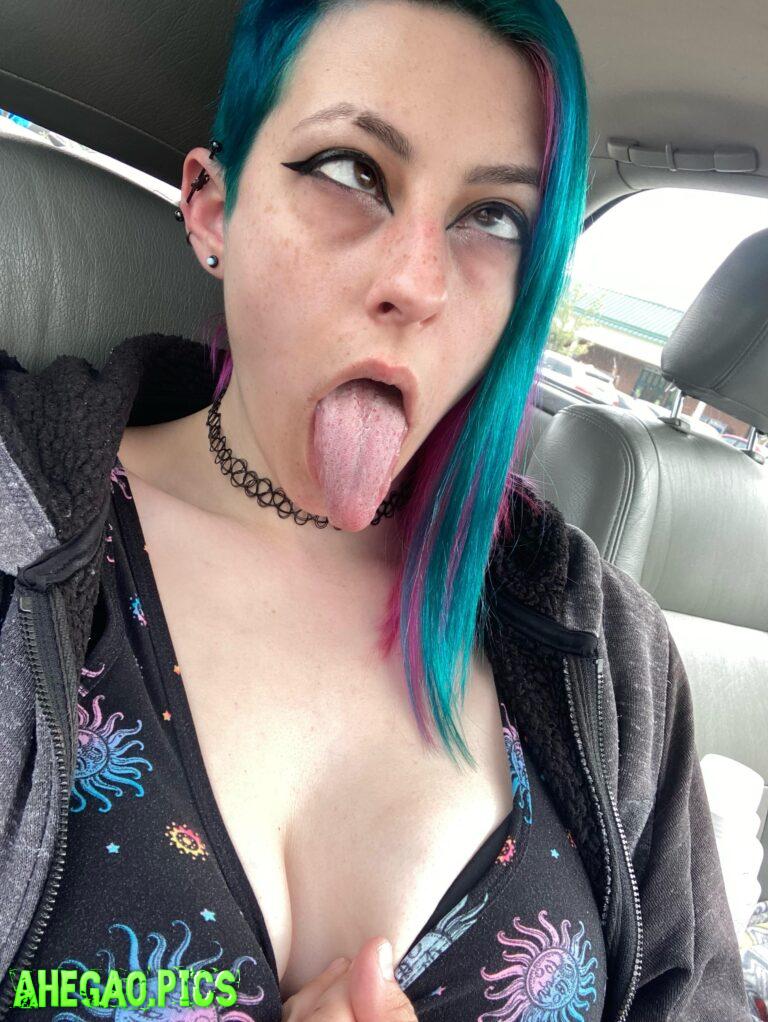 I love making silly faces in my car so others can see me