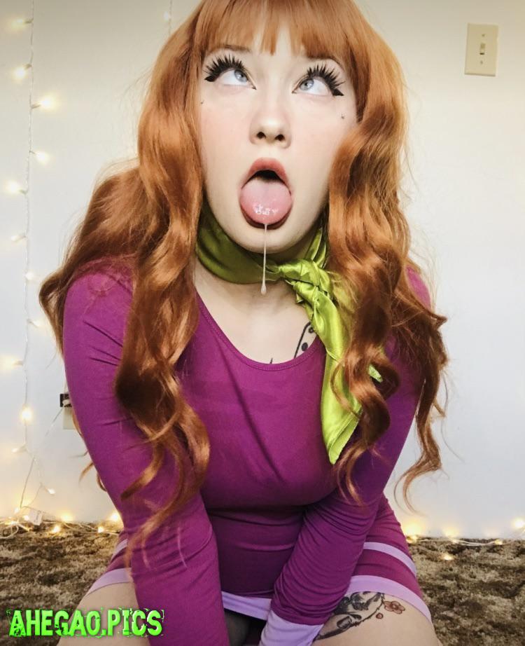 Daphne Ahegao