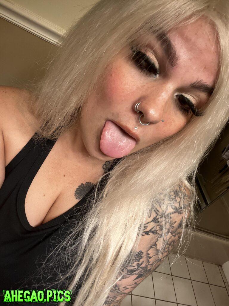 Cum on my face? 🥵