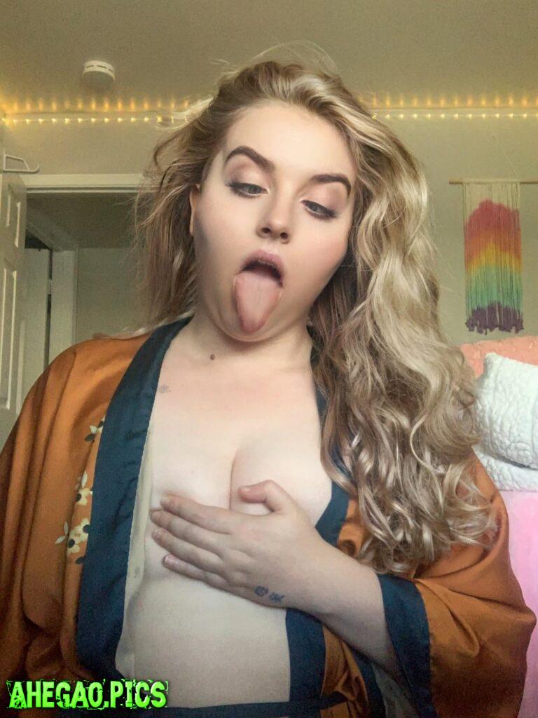 I want to drip cum off my tongue