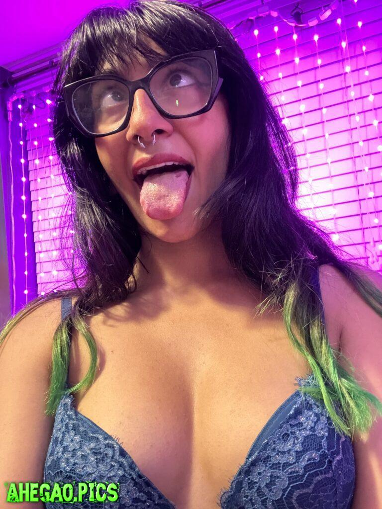 Make your cum drip from my glasses to my tongue