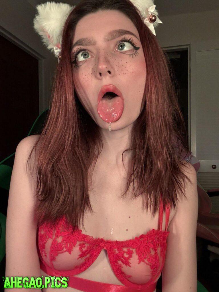 Cum on me while I'm completely naked making ahegao