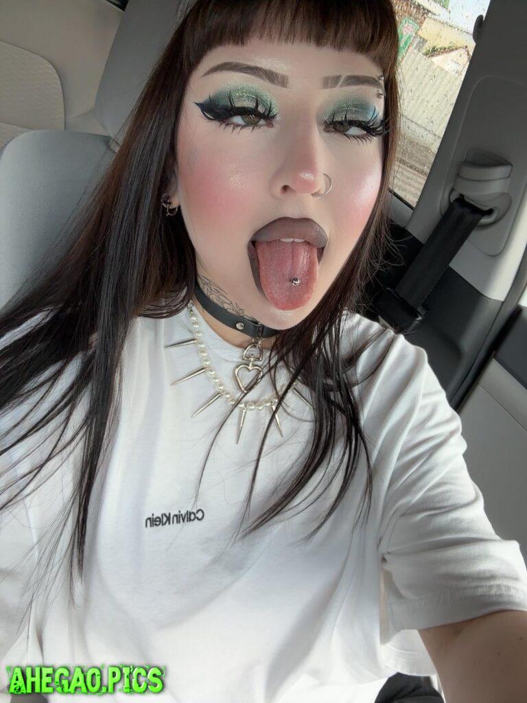 Would you cum in my mouth right in the car?