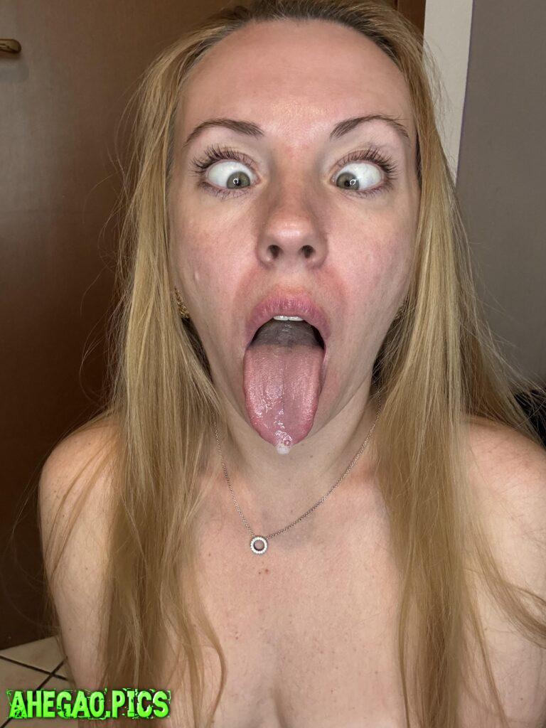 cute blonde ahegao