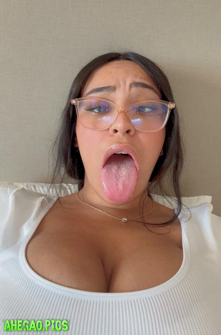 🤓