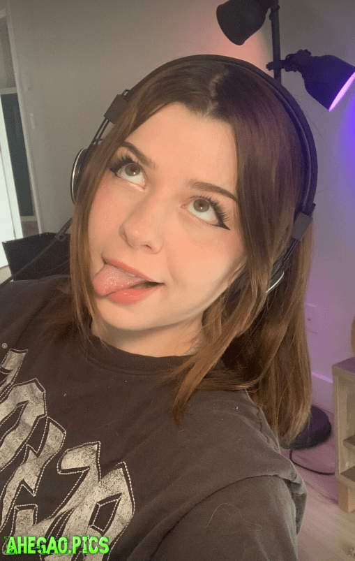 want to shoot or suck my tongue