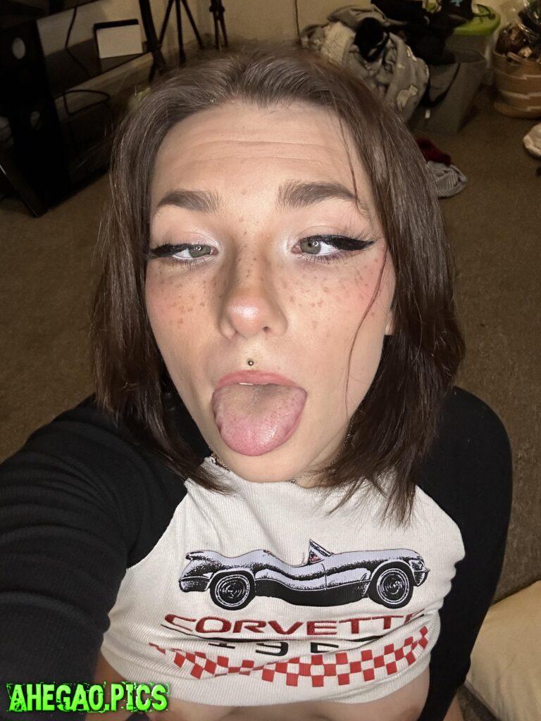 Would you fuck my ahegao face