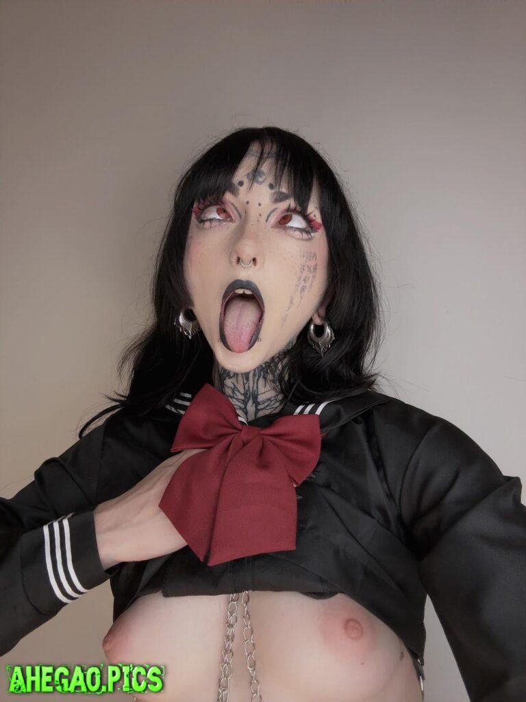 I think when I'm in ahegao mode.. I'm ready to take your load