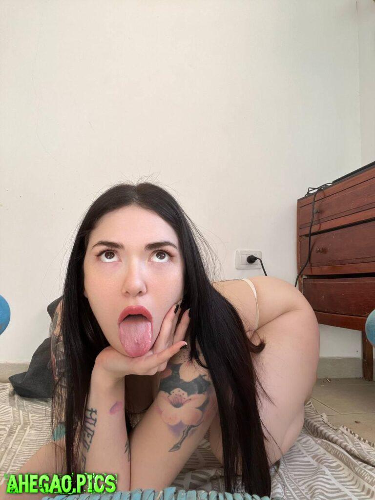 I want your dick in my mouth daddy