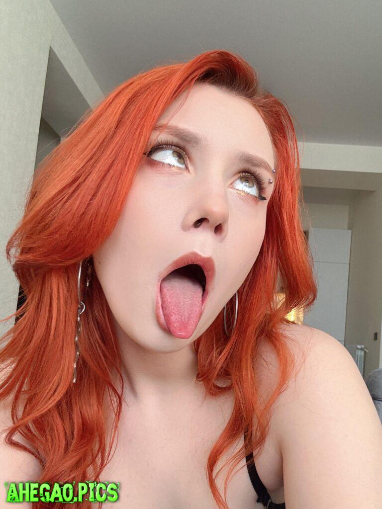 Little ahegao slut