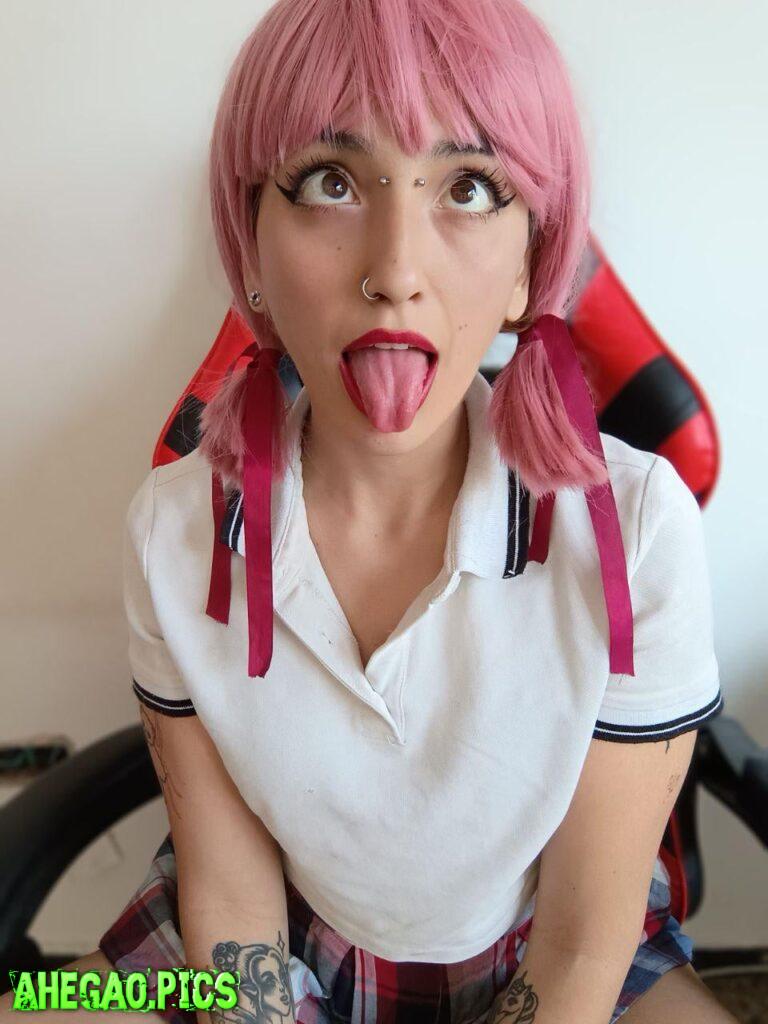 You can cum on my tongue if you want