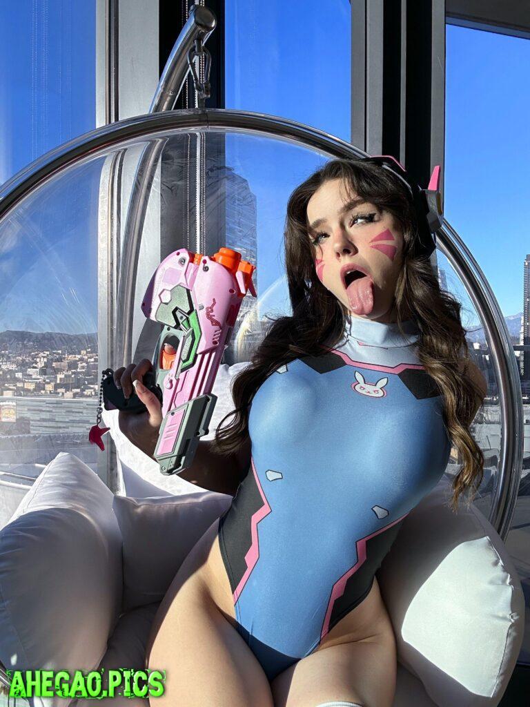 everyone loves a bit of D.Va ahegao