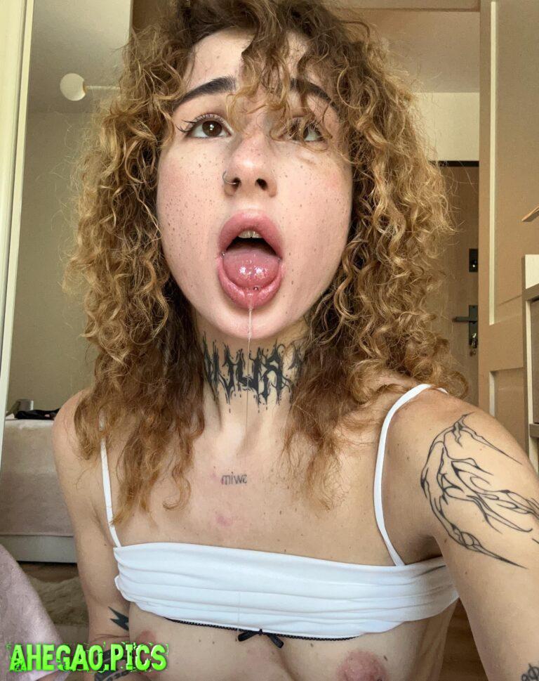 F be honest, can this ahegao make you cum