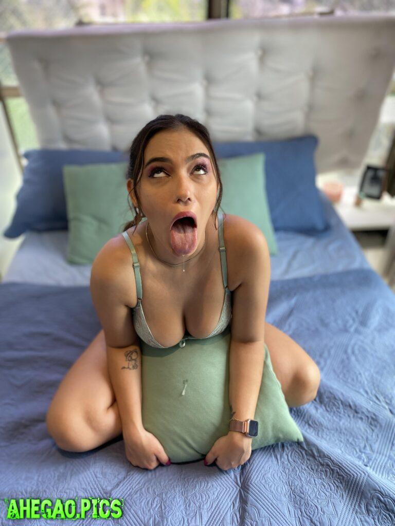 Gamer girl ahegao ✨