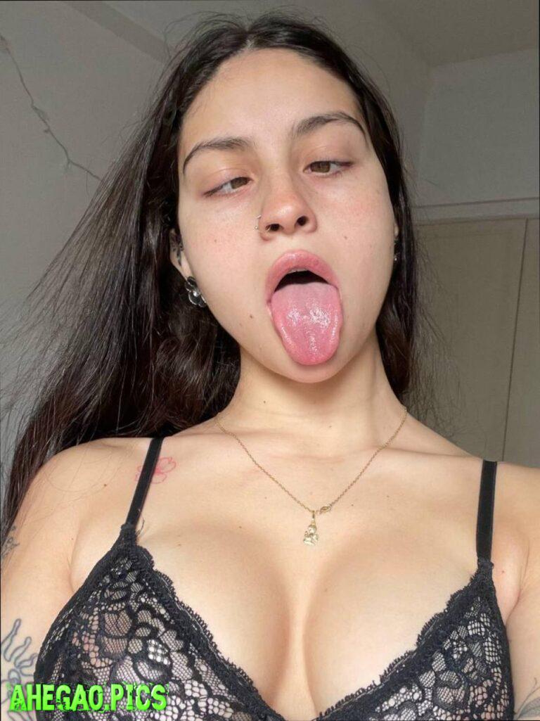 hope u love cumming on my tongue